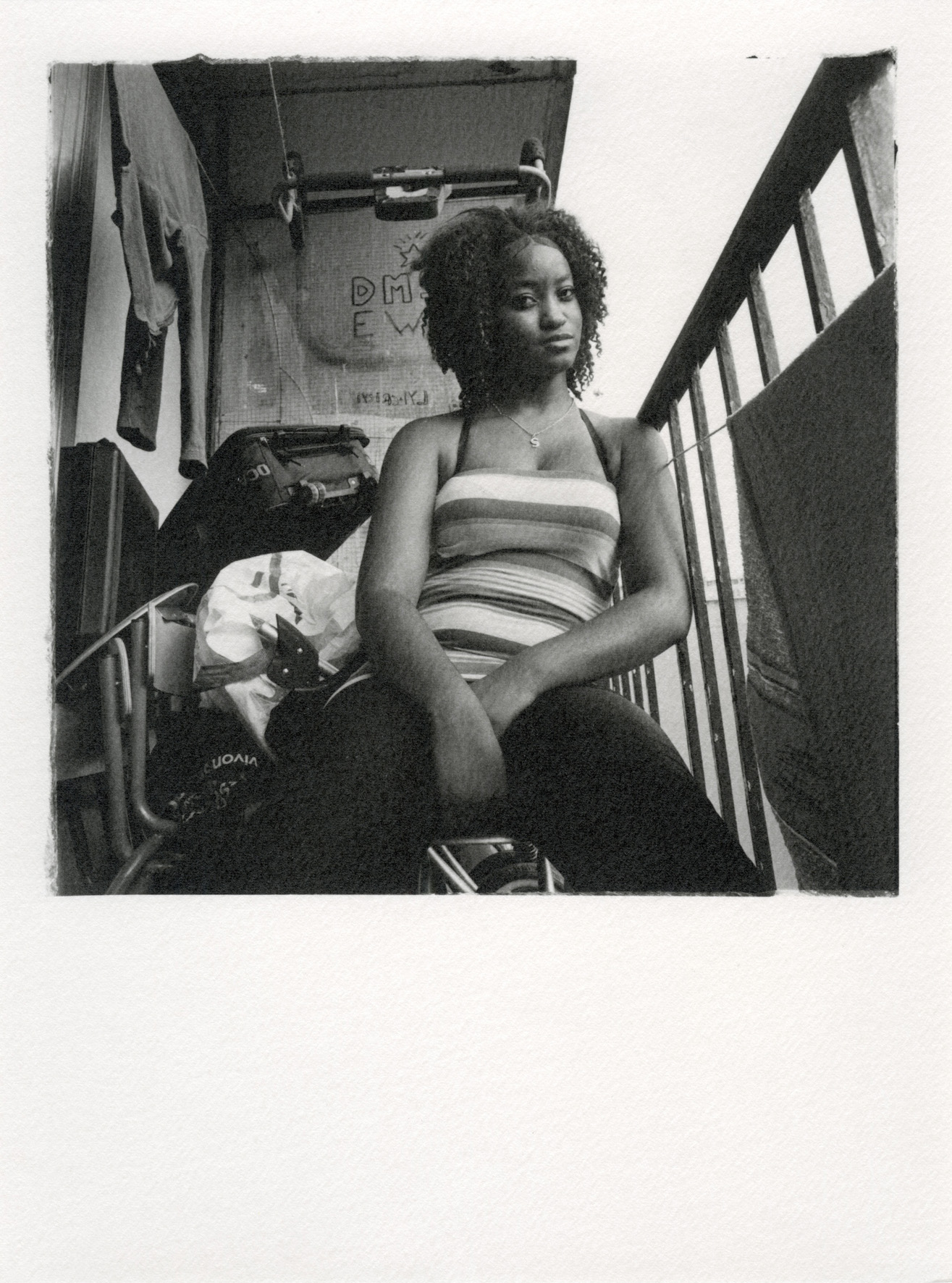 simoes_portraits_chene-pointu_clichy-sous-bois_19_2011-15_papier_foma_mg_classic_baryte_mat_warmtone_18x24_cm_image_15_5_x_15_5_cm.jpg