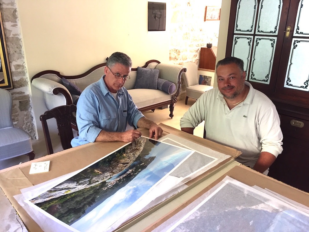 Spyros Kolovos and Dimitrios Kintzios signing their works.