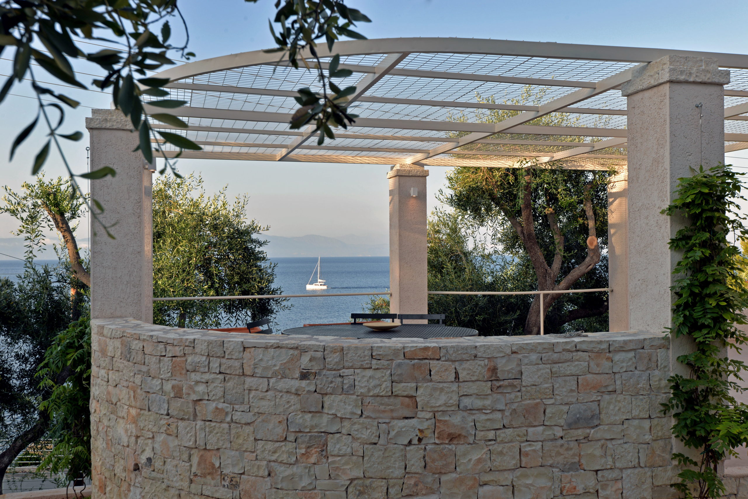 19_villa_dinos_end_of_terrace_level_2_-_fin_de_la_terasse_niveau_3.jpg