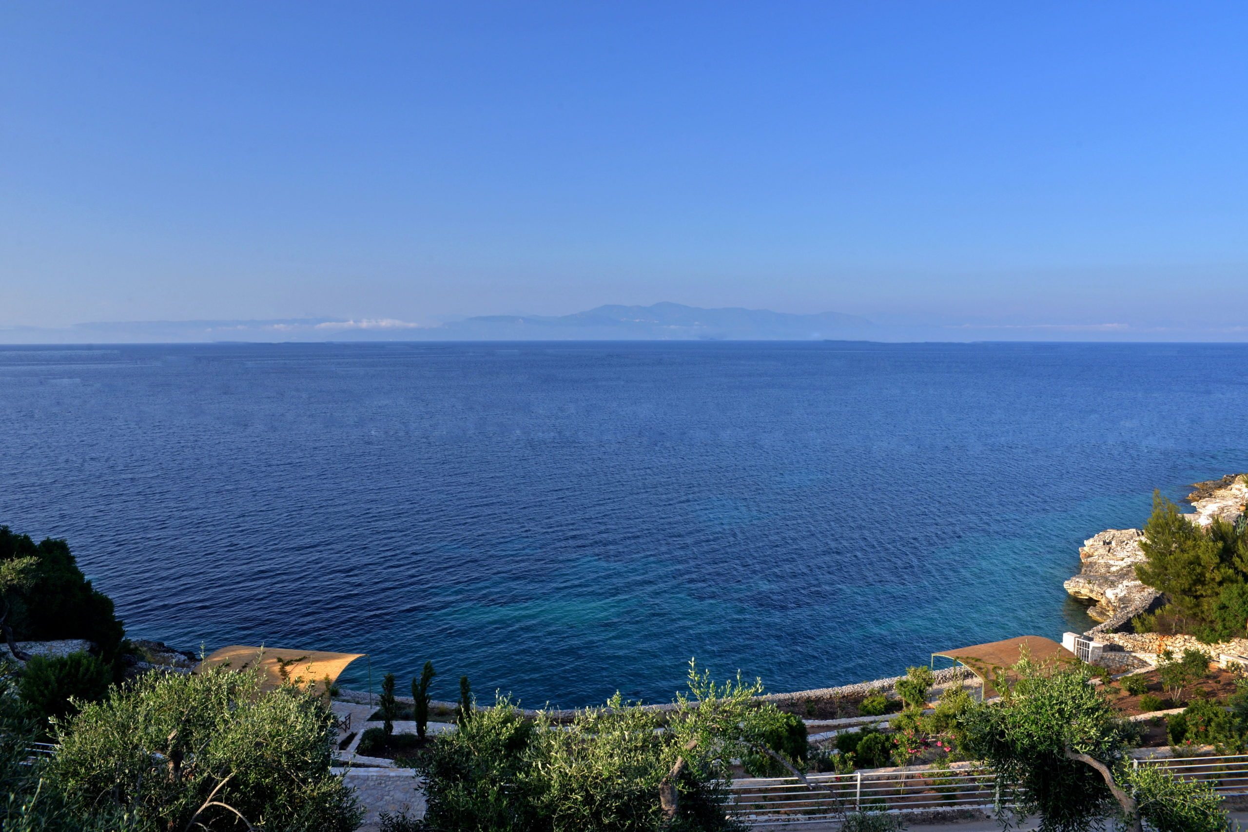 27_villa_dinos_view_from_balcony_of_bedroom_level_3_-_vue_de_la_chambre_a_coucher_niveau_3_.jpg