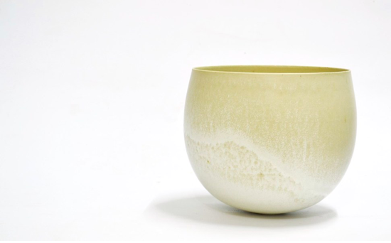 Giorgos Vavatsis - Snow effect Bowl 2018  Stoneware, wheel-thrown, 1240C, overheated white glaze.