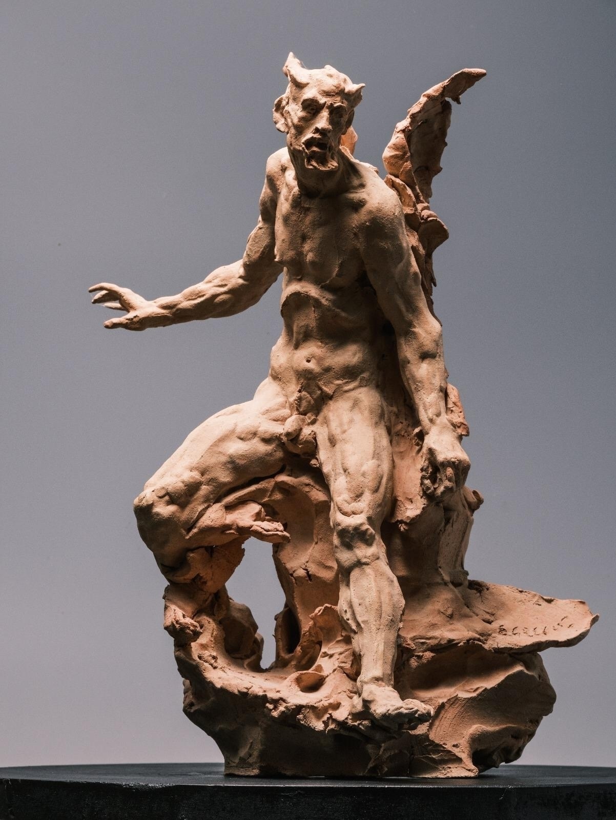 satiro_2018._terre_cuite_patine_e__h_45x35x24_cm